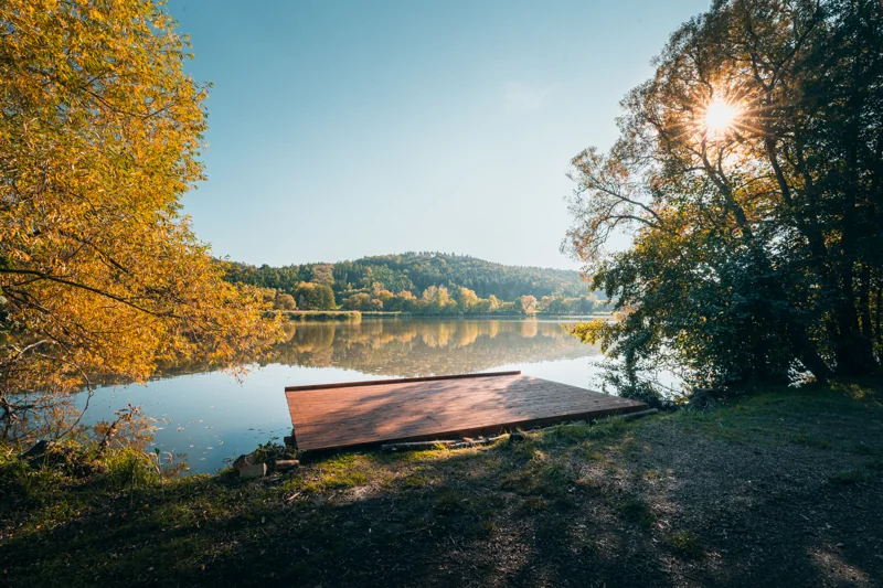 Podzimní světlo nad molem u Rybníku Velký